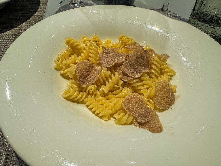 Fusilli senza glutine con tartufo, Osteria dell'Enoteca