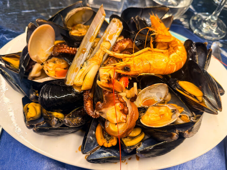 Zuppa di cozze, figlia d"o marenaro